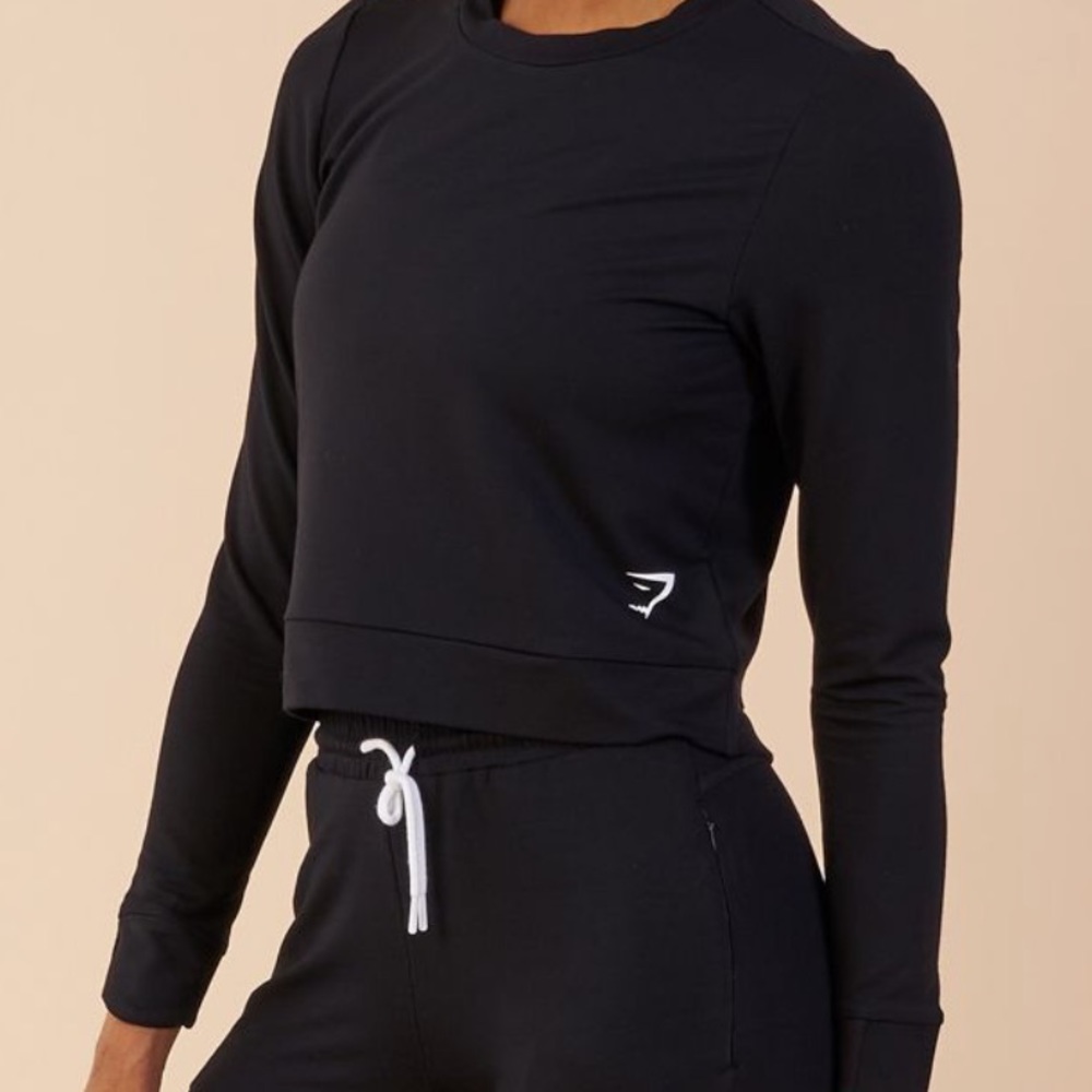 Gymshark Black solace sweater